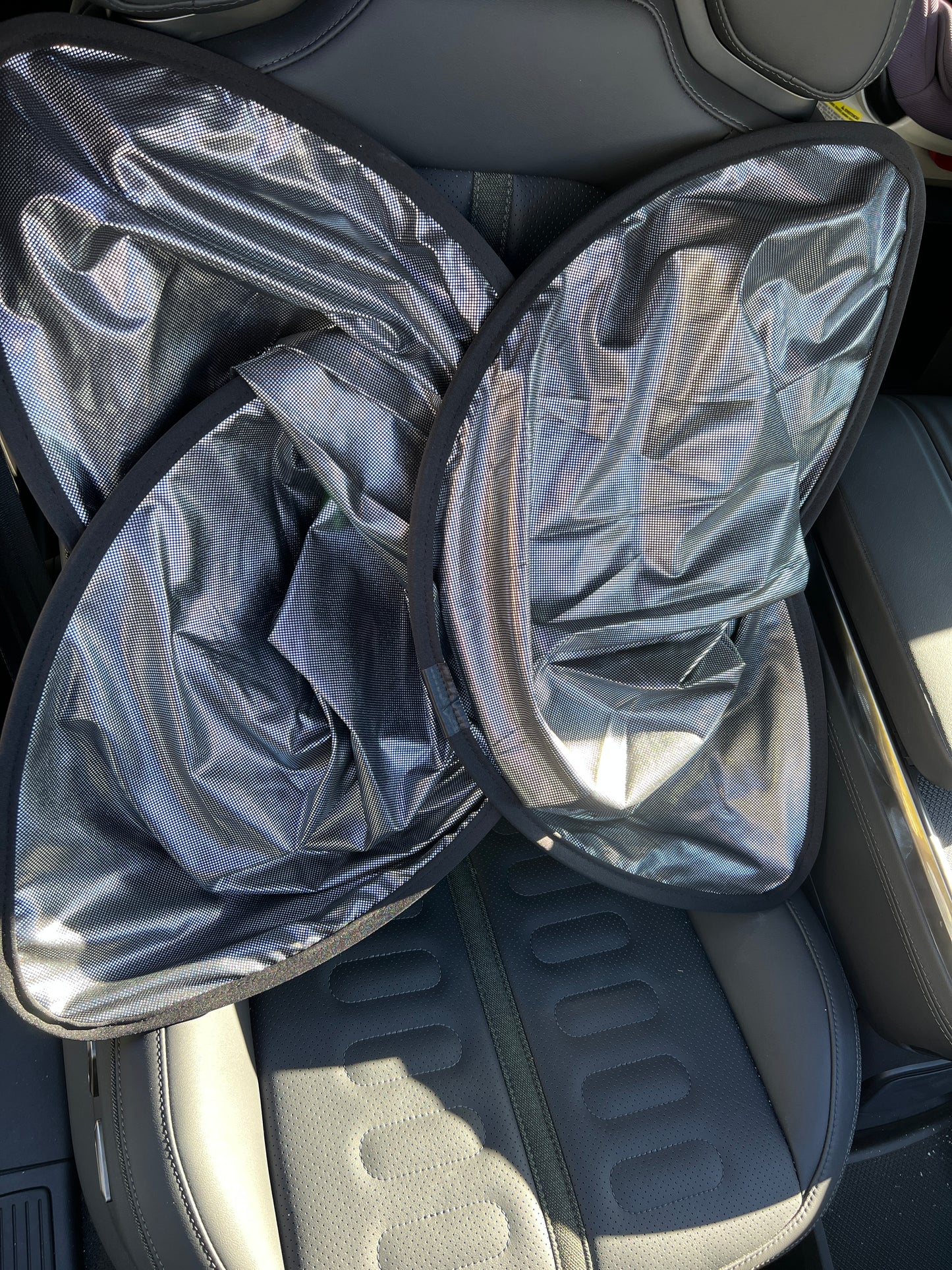 Rivian R1S Panoramic Roof Shade (Front only)