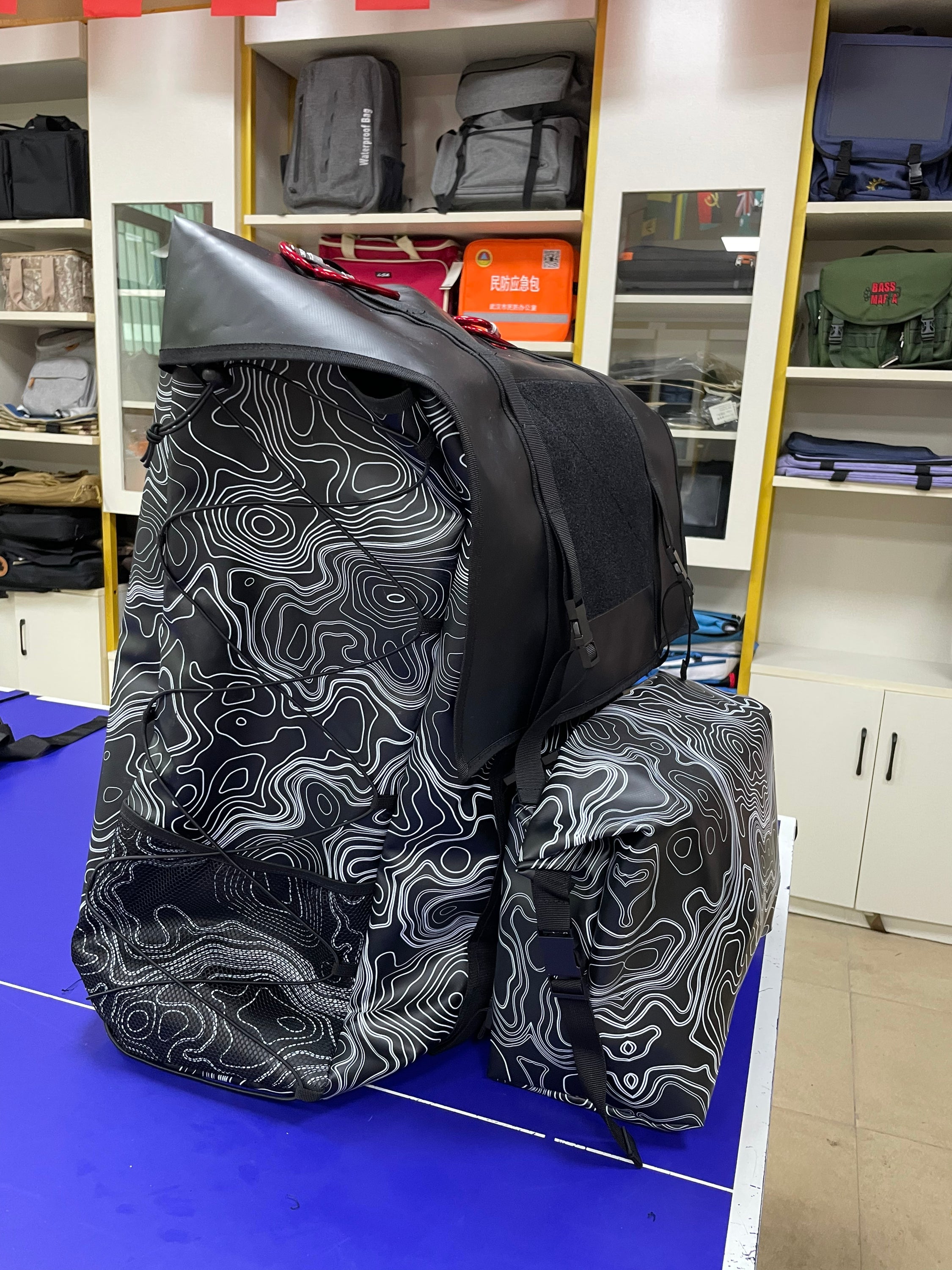 Series II Overland spare tire tailgate bag