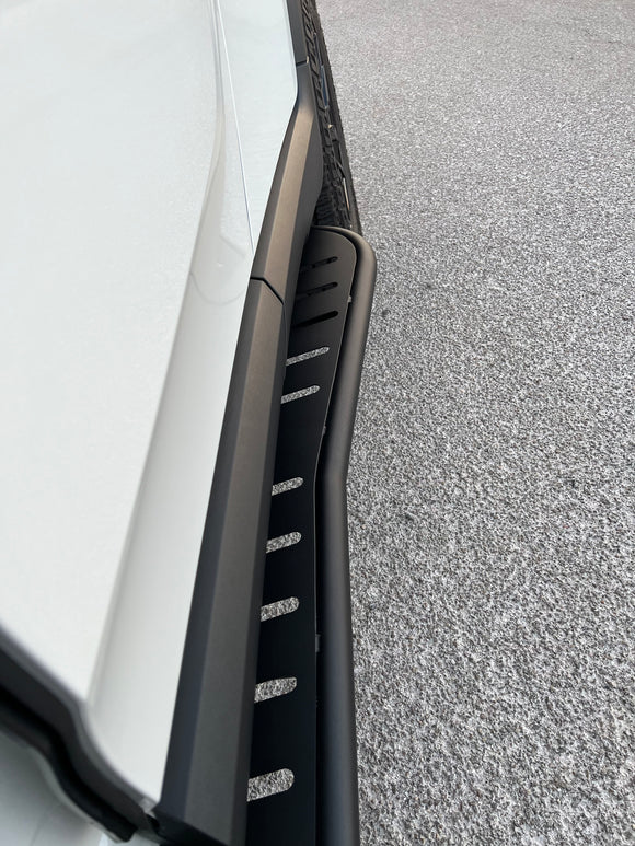 Megawatt™ Performance Rock Sliders with Step for R1S (Both Gen 1 and Gen 2)