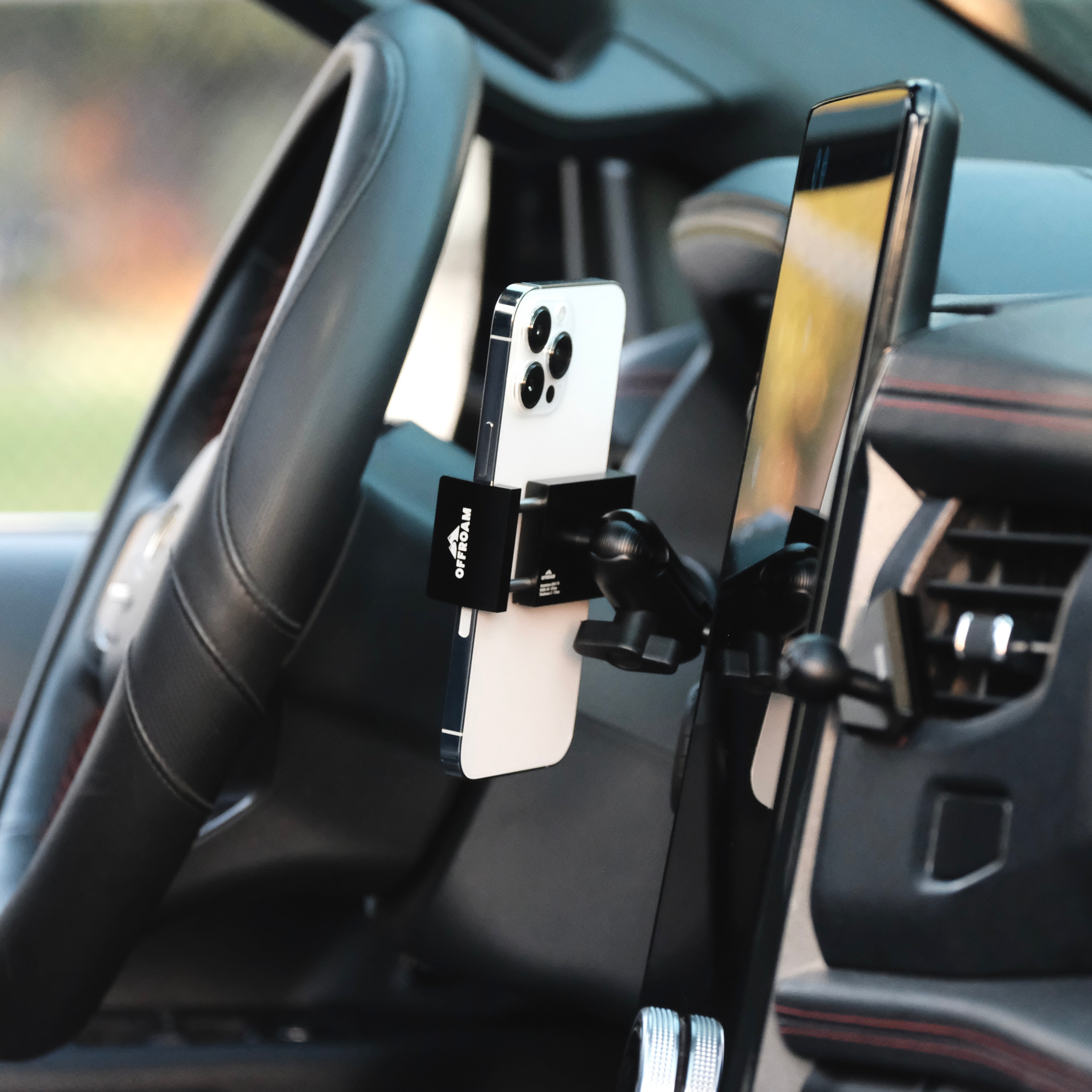 Ford F-150 Lightning 2022-2024 (Lariat & Platinum) | Expedition 2022-2024 Phone Mount