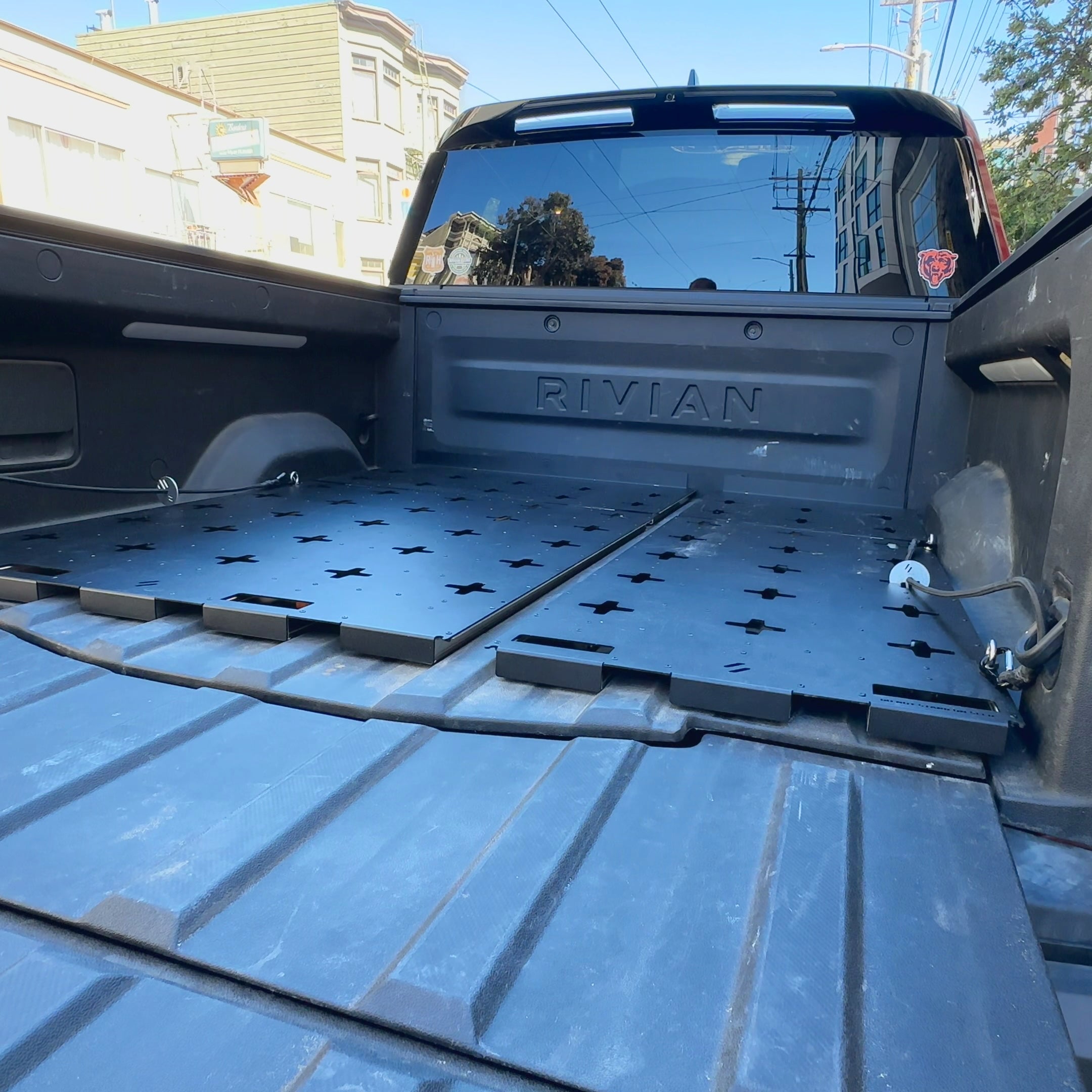 Bed Glider for Rivian R1T