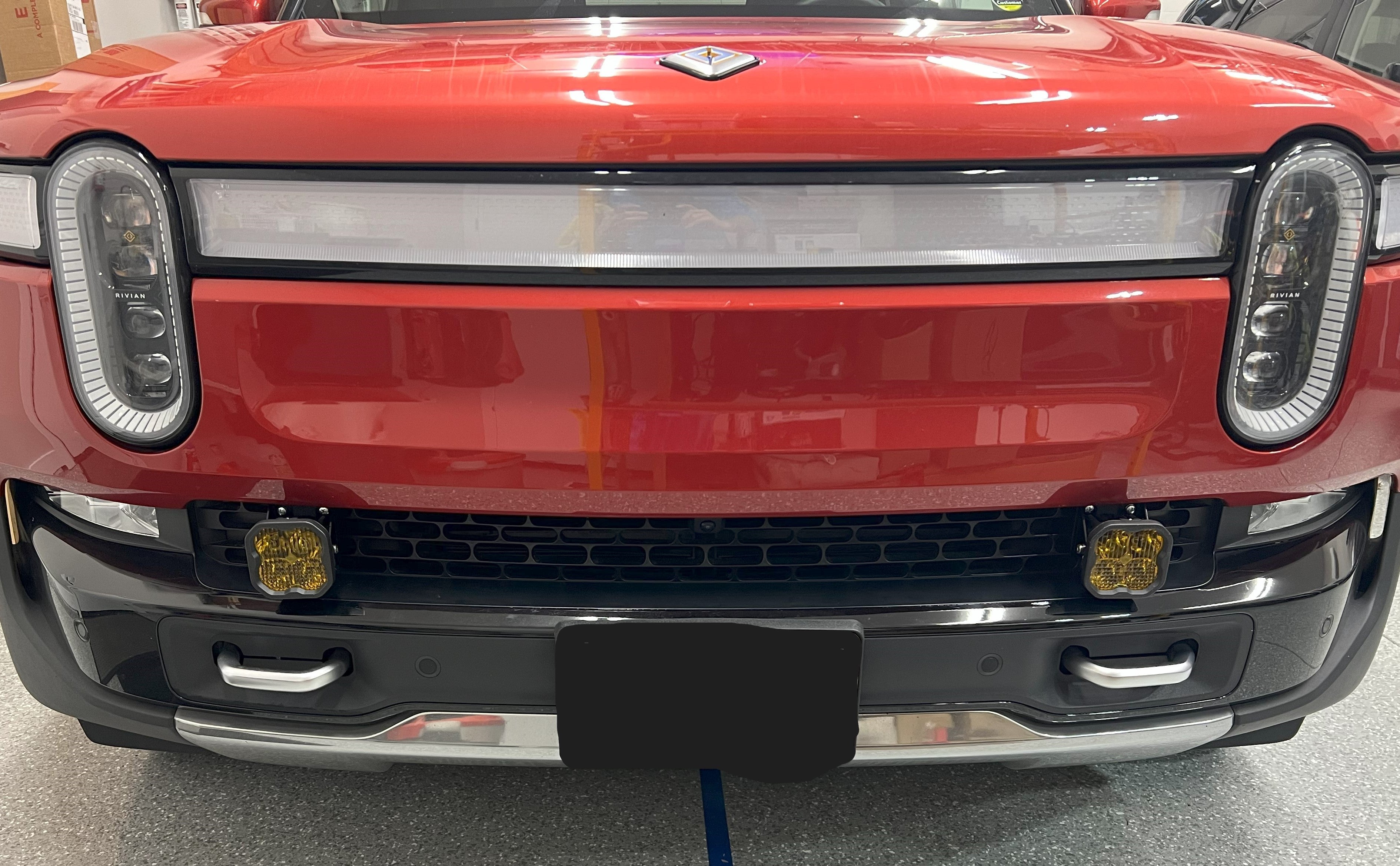 R1 Grill Mount Light Brackets + Trigger 4Plus mount
