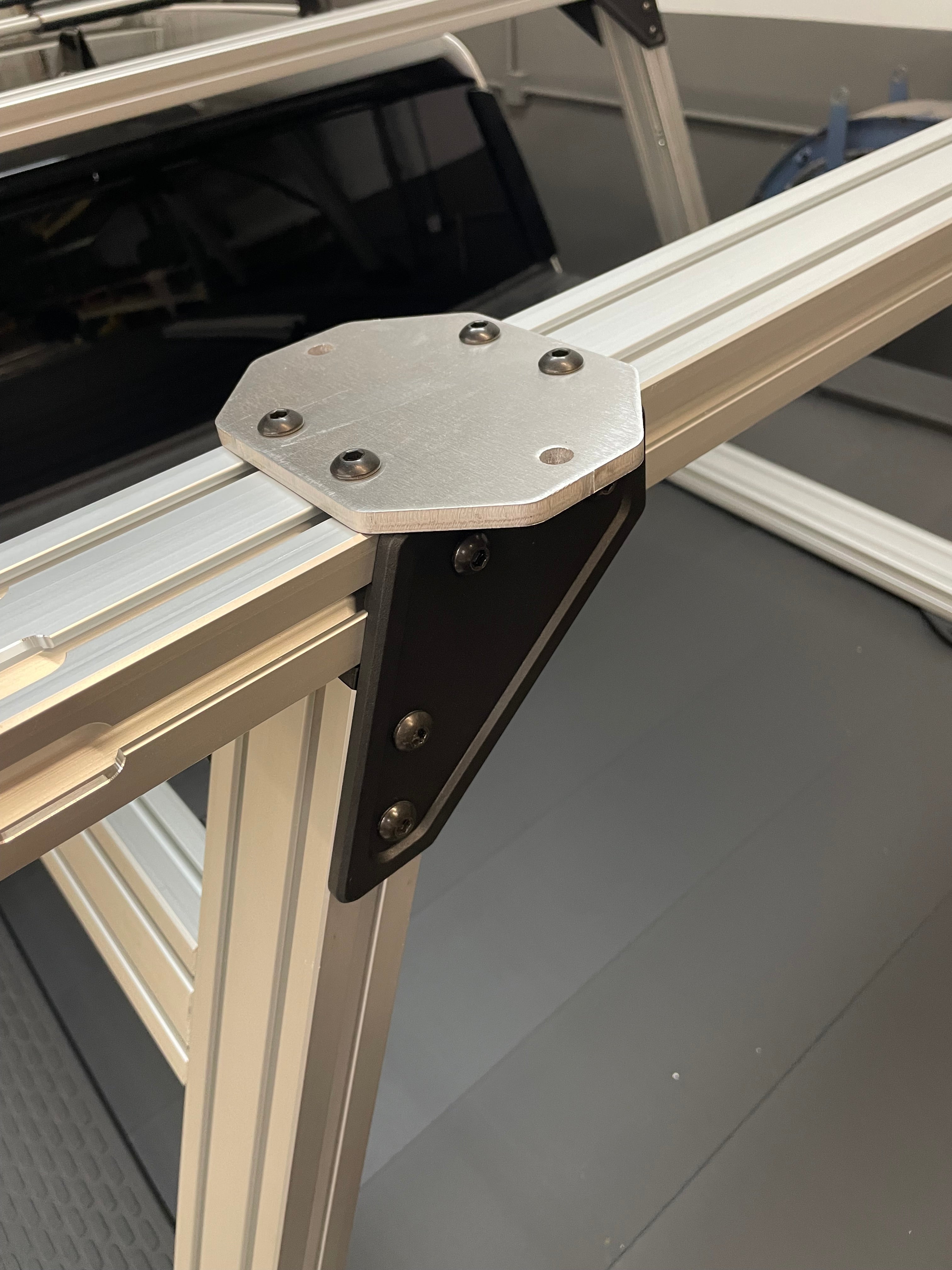 Mariner RTT Mounting Plates Compatible With Rivian R1T