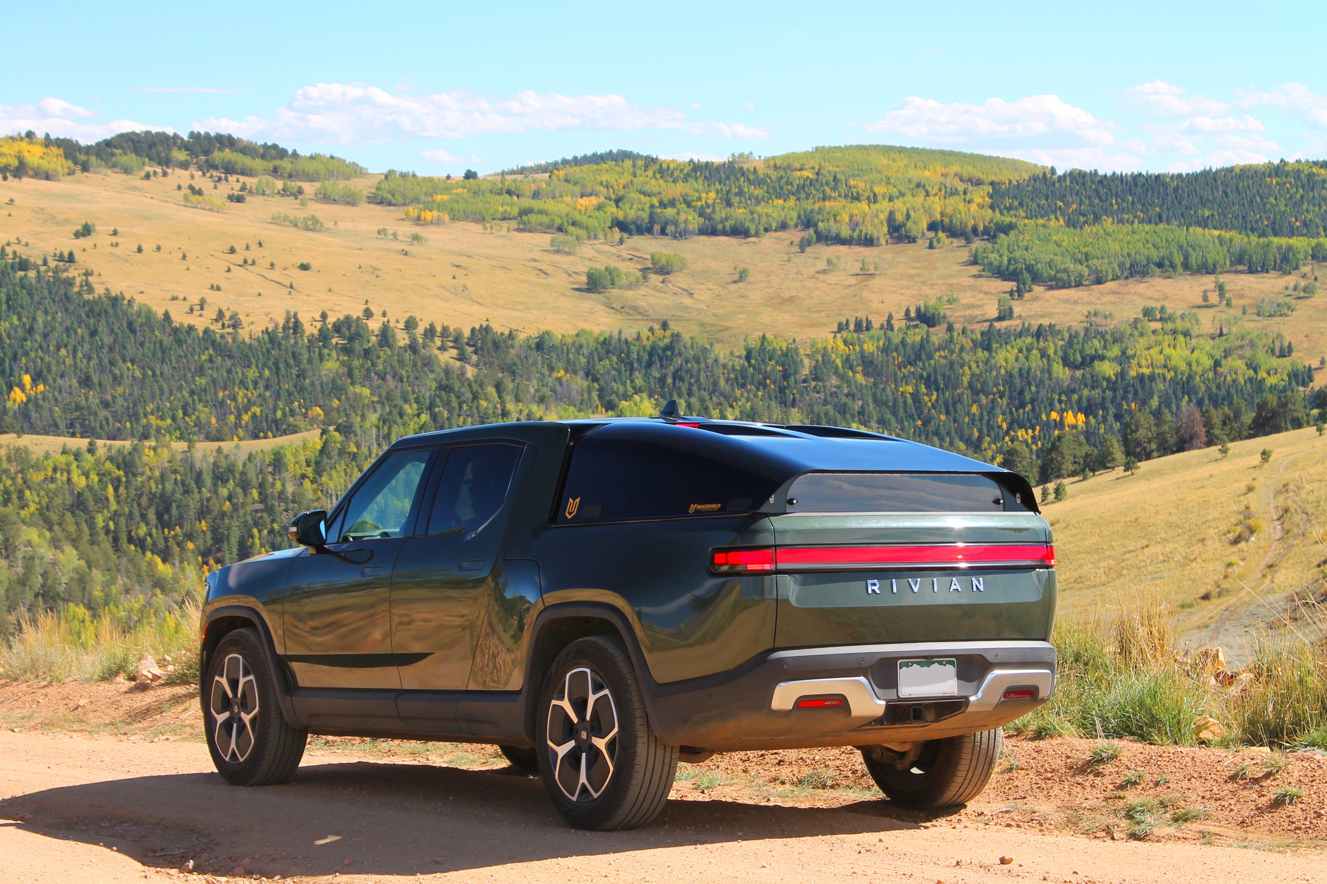 Wakeshield truck topper for Rivian R1T